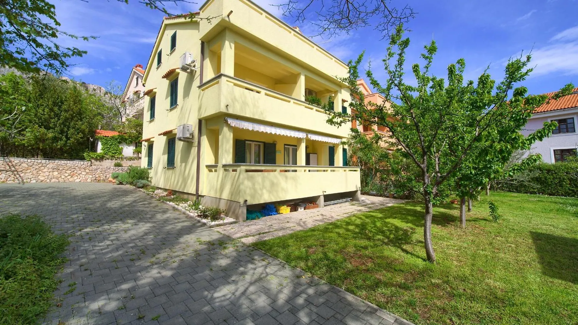 Apartments Ada Baska  Baska (Krk)